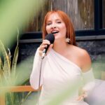Başak Gümülcinelioğlu Instagram – Bu haftanın istek şarkısı için tahminleri alalım❤️ Haftaya çok güzel bir süprizimiz var , herkes bir sevdiğini @isteksarkimusic hesabı ile tanıştırsın, yılbaşı yaklaşıyor sizin için hazırladığımız sürprizlerden haberdar olmadım demeyin. 🙋🏼‍♀️