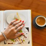 Başak Parlak Instagram - Morning ☕️ #snakejewelry