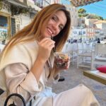 Başak Parlak Instagram - İki günlüğüne Hydra albümü. Kalbimi bıraktım 💙