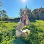Başak Parlak Instagram - Ben kendi baharımı açtım bugün 🌼🌱❤️
