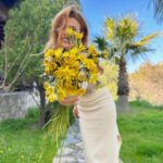 Başak Parlak Instagram - Ben kendi baharımı açtım bugün 🌼🌱❤️