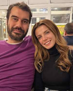 Başak Parlak Instagram - Siz de bizi özlediniz mi? Sadece soruyorum. :)