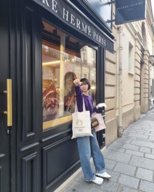 Bae Doona Instagram - 당(과다)충전.. #Paris