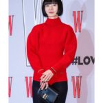 Bae Doona Instagram – Thank you @wkorea for having me 
 #Wparty#유방암인식향상캠페인 🎀