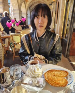 Bae Doona Instagram - 당(과다)충전.. #Paris