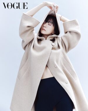 Bae Doona Instagram - @voguekorea Sep issue x KUHO
By @jangdukhwa