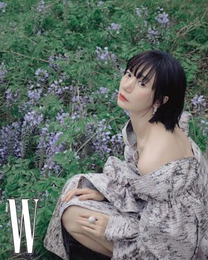 Bae Doona Instagram - For @cartier x @wkorea 

By #안상미 실장님

#까르띠에 #Cartier #cartierhighjewelry
