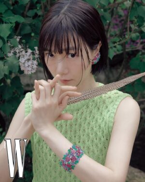 Bae Doona Instagram - For @cartier x @wkorea 

By #안상미 실장님

#까르띠에 #Cartier #cartierhighjewelry