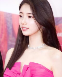 Bae Suzy Instagram - 백상 60주년 축하해요🤍