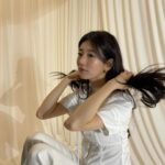 Bae Suzy Instagram - 뒤적뒤적🐾
