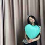 Baek Ji-heon Instagram - 사실내생일은아직끝나지않았었다고한다