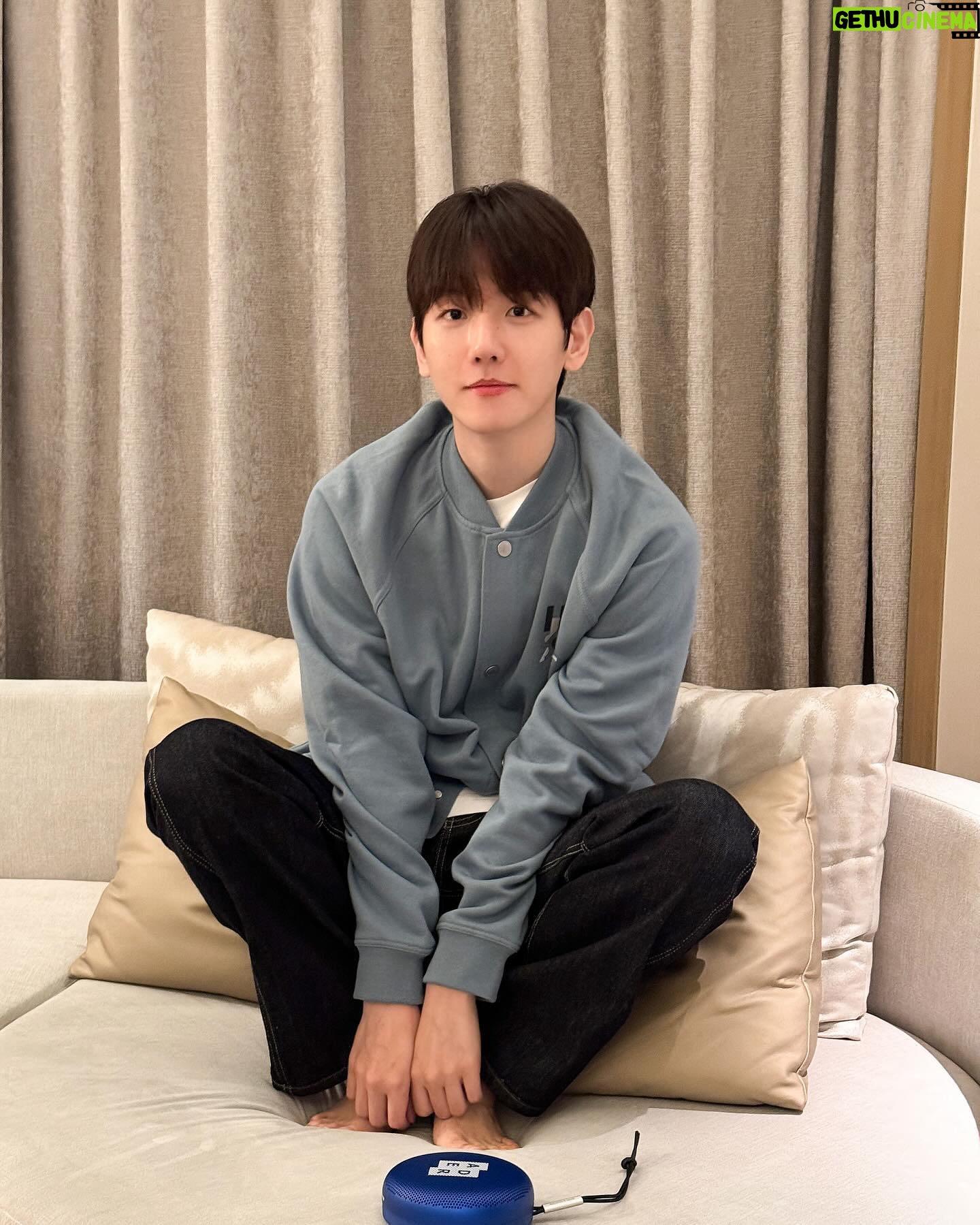Baekhyun - 0.9 Million Likes - #광고 🤩 #BeosoundA1
#BangOlufsen #ADERERROR #뱅앤올룹슨