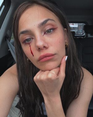 Bahar Şahin Instagram - Aglar mıyım aglaaamam 🩸