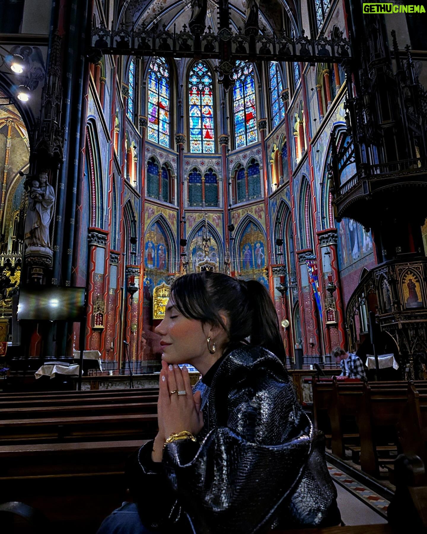 Bahar Şahin Instagram - Ben bu hayatta en çok anne olmayı sevdiajsjsnsnajahsjnsss yurtdışına çıkmayı sevdim 💌