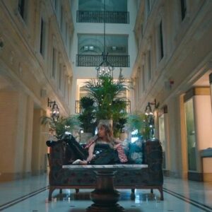 Bahar Şahin Instagram - Rüya gibi 🧚

Photographer: @umitkaralar
Videographer: @celalozgul
Video Director: @umitkaralar
Video Color: @okanheptas
Genel Yayın Yönetmeni: @haleceylanbarlas @ranasworldffashion
Röportaj @mukokaya
Photographer: @umitkaralar
Videographer: @celalozgul
Makeup: @burkhu
Makeup asistan: @simgeustuun
Hair: @mutluahmet.sinan
Styling @borealbrandlifting
Moda Editörü @ranasworldffashion