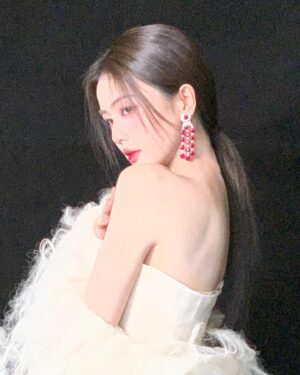 Bai Lu Instagram - 