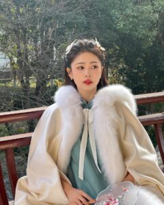 Bai Lu Instagram - 🍃