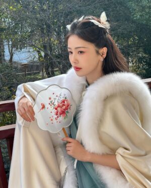 Bai Lu Instagram - 🍃