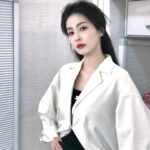 Bai Lu Instagram -