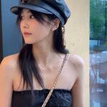 Bai Lu Instagram – 怎么会有人生日还一直在给我拍照啊🥹🎂希望你开心 希望你健康 希望你的烦恼永远比我少