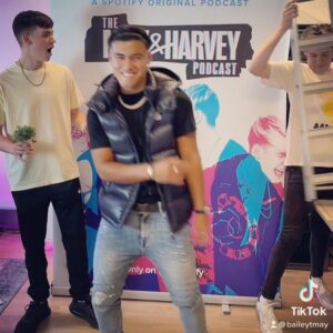 Bailey May Instagram - @nowunited 😂😂😂