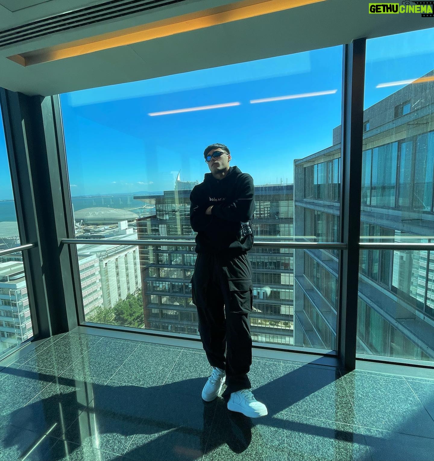 Bailey May Instagram - Last day in Portugal, off to Africa tomorrow 🤫👀👀👀