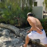 Bailey May Instagram - Iguana catching 😝