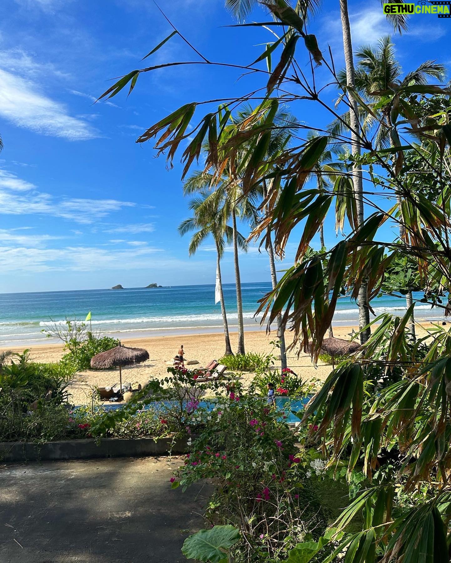 Bailey May Instagram - Paradise is an understatement