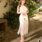 Ban Adnan Instagram - لنمحبي اللون الابيض🕊️🕊️🕊️🕊️🕊️🕊️ Dress: @sandroparis Shoes:l: @renecaovilla Bag: @dolcegabbana