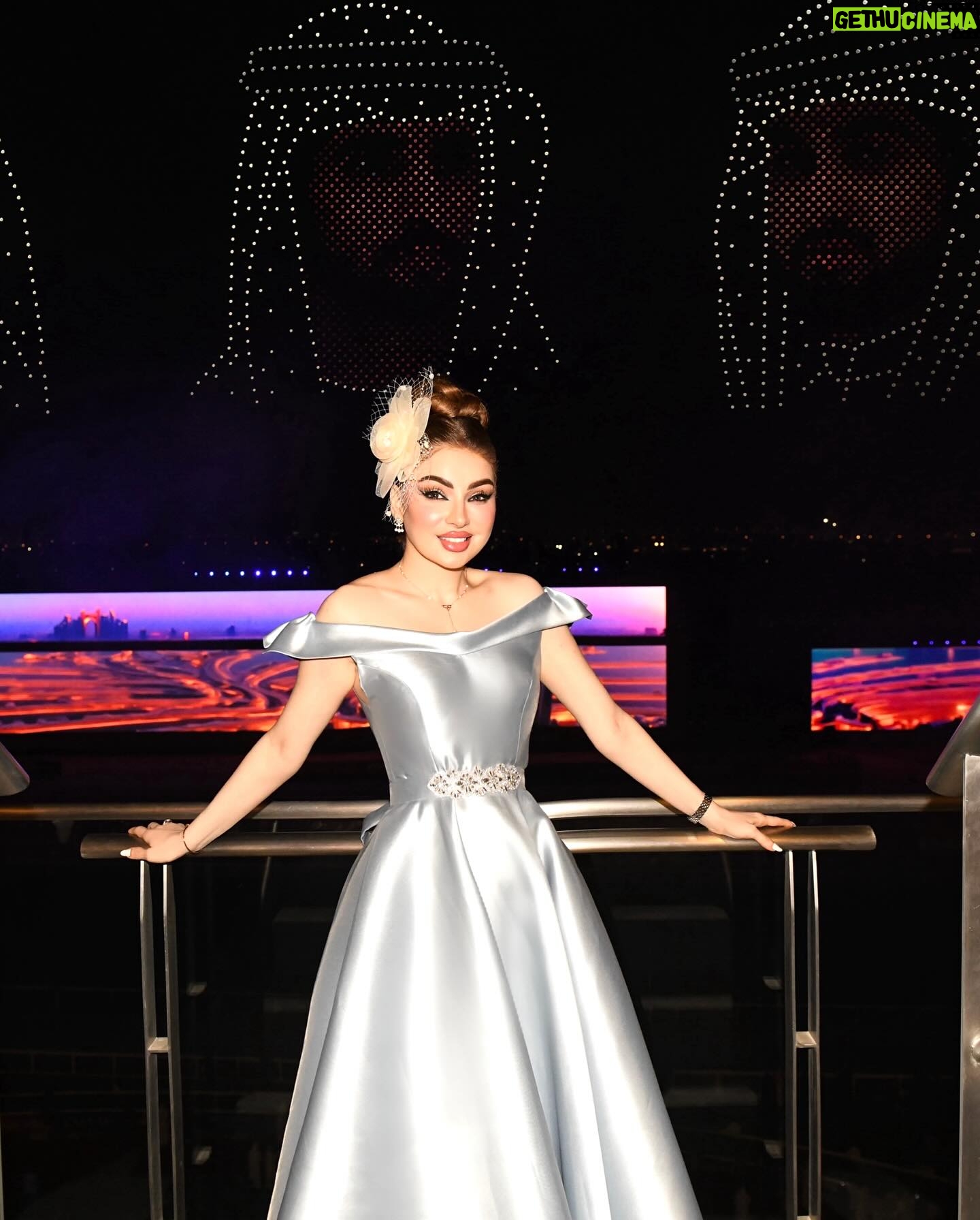Ban Adnan Instagram - Dubai World Cup كأس دبي العالمي Thank you for the lovely invitation @longines @savoirarabia @pierette.yammine @racingdubai 📷: @ali.alkurdi.photography hairstyle: @joey_hassoun Dresse: @aliasaad.official