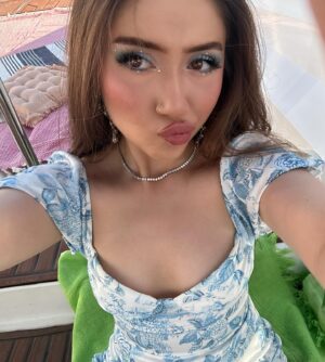 Bana Shirwan Instagram - 🧚🏻‍♀️🌊🩵✨