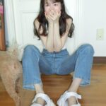 Bang Min-ah Instagram – ⠀
#광고 #onitsukatiger #덴티그레스트렙

🌴 오니츠카 여름을 잘부탁해 🩴