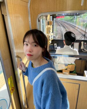 Bang Min-ah Instagram - ⠀
교통수단이란
교통수단은
다 마스터함🥴
