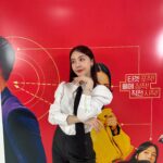 Bang Min-ah Instagram - ⠀ 이번엔 관객들 마음을 훔쳐볼까나 🌹 ⠀ #10월영화 #화사한그녀 #엄정화 #방민아 #송새벽