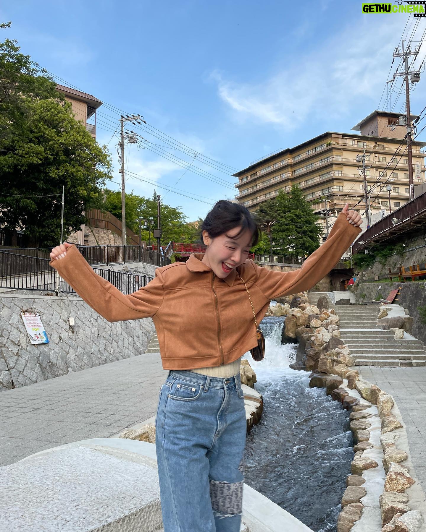 Bang Min-ah Instagram - 고베규 너무 맛있어서 신나버렸지 뭐야....🥩🍺