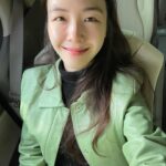 Bang Min-ah Instagram - 날씨 너무 좋자냐 🧃
