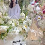 Bang Min-ah Instagram - 고마워요 다들 💐🎂