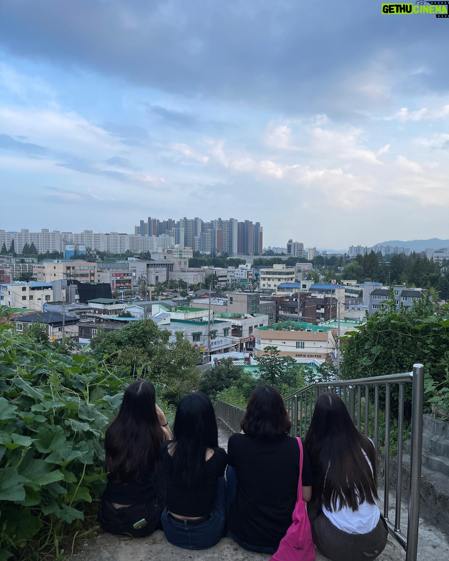 Bang Min-ah Instagram - 카이스트에서 최선의삶GV 4년만에 강이네집 읍내동 무시하지마..... ㅠㅠ