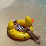Barbara Corcoran Instagram - No ducks given! 🐥🏖️☀️