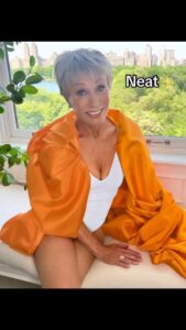 Barbara Corcoran Instagram - The power of 2 facelifts and a killer makeup artist ✨ #glowup #makeup #makeupartist #beauty
