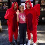 Barbara Corcoran Instagram - This is your sign to get lobster for lunch 🦞😎… don’t forget to order ahead on the @cousinsmainelobster app! ❤️ #lobster #lunchtime #lunch #delicious #yummy