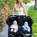 Barbie Blank Instagram - Strollin around town with mah besties 🩷💙
