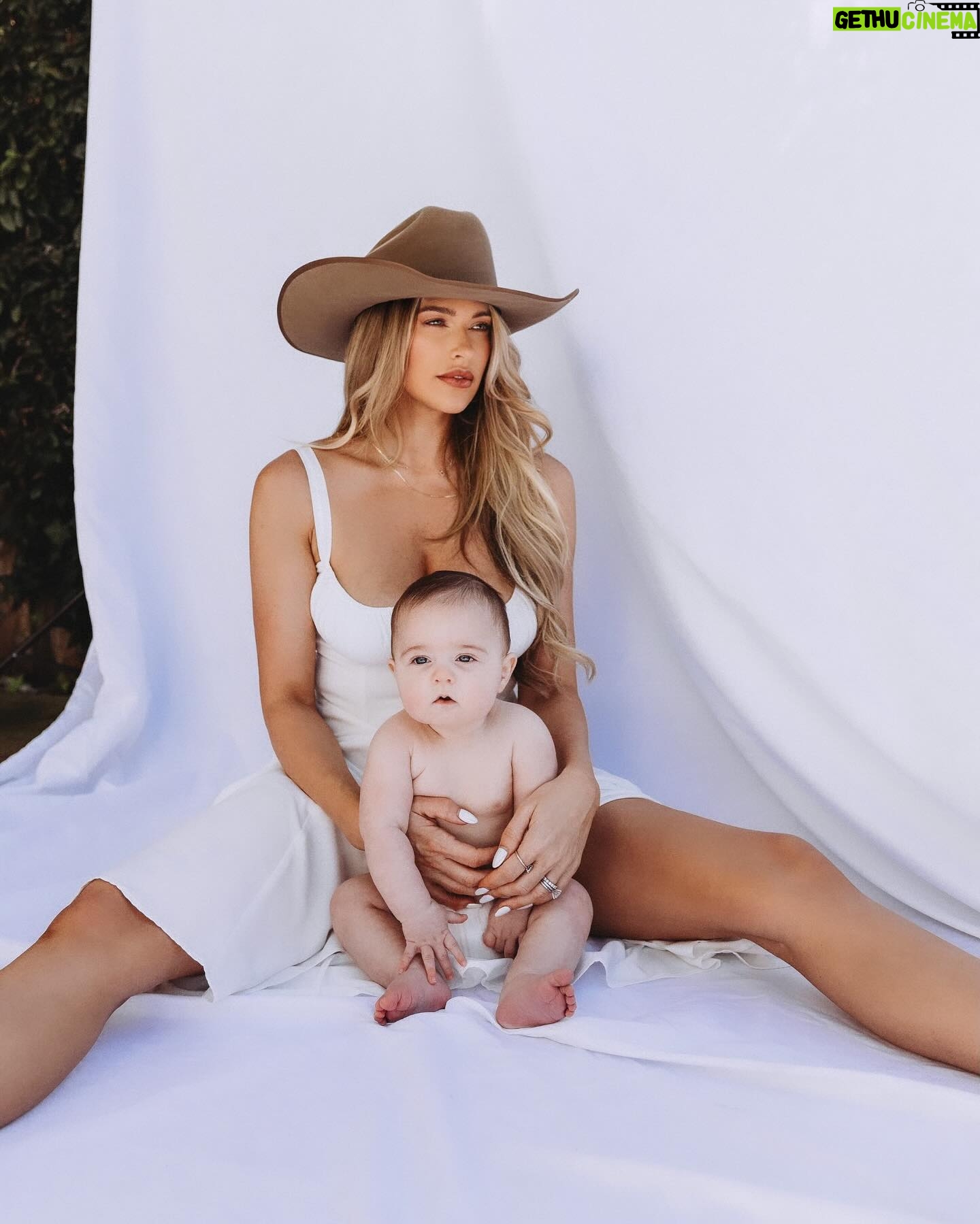 Barbie Blank Instagram - Being your mom is like having my heart outside my chest, a constant reminder of the boundless love we share.🥹🫶🏼👶🏼👶🏼