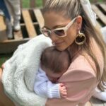 Barbie Blank Instagram – The twins first Easter 🐣🐰