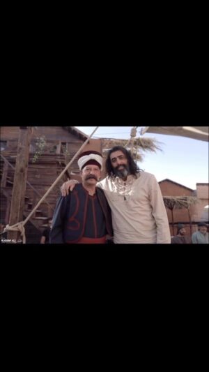 Bassem Yakhour Instagram - عم نضحك على حبل المشنقة 🤷🏻‍♂️ كواليس العربجي مع الأصدقاء الجزء الأول على قناتي على اليوتيوب  باسم ياخور القناة الرسمية  #العربجي #باسم_ياخور #العربجي_نار_من_رحم_الظلم