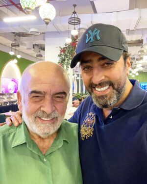 Bassem Yakhour Instagram - اعداء العربجي أصدقاء  الحياة …أخيراً شفنا ضحكته 🤍 @salloum.haddad.official  @goldenlinetvseries  #العربجي #عبده_العربجي #باسم_ياخور #سلوم_حداد  #سوريا