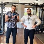 Bassem Yakhour Instagram - بعد التمرين ... مع الكابتن 💪🏻💪🏻