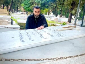 Bassem Yakhour Instagram - مر عام على رحيلك يا حبيبي  ليكن ذكرك مؤبداً 😔🙏🏻🙏🏻🙏🏻رحلَ الذي يبكي بلا دمع إذا …سمعَ الأنين يجول في وجداني
