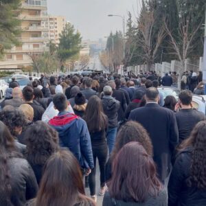 Bassem Yakhour Instagram - في حضرة الغياب الموجع لا يبقى لدينا سوى الحنين والكثير من الذكريات.
أمشي اليوم في وداعك  قلبي يعتصر ألما. 
روح المبدع لا تغيب حتى لو رحل الجسد.
وداعاً حاتم علي ..