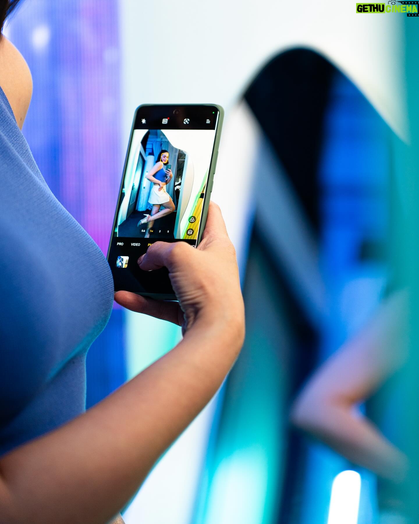 Bea Alonzo Instagram - Mirror selfies in between takes with my favorite phone, #ThePortraitExpert OPPO Reno11 5G š¤From my OOTDs to intimate moments, I capture it all with the incredible Ultra-Clear Portrait Camera. Iām super amazed by its flawless portraits and stunning shots! @oppophilippines Ready to experience the greatness of the #OPPOReno11Series5G? Get yours now!